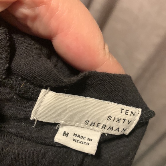 Nordstrom’s Ten Sixty Sherman black graphic tee size medium - Picture 3 of 3